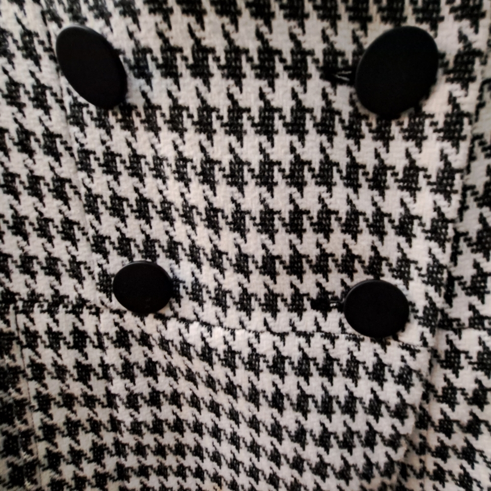 Sashimi Houndstooth Coat - Picture 4 of 7